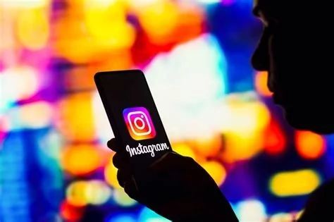 Instagram Outage Halts DMs, Feeds, Posting